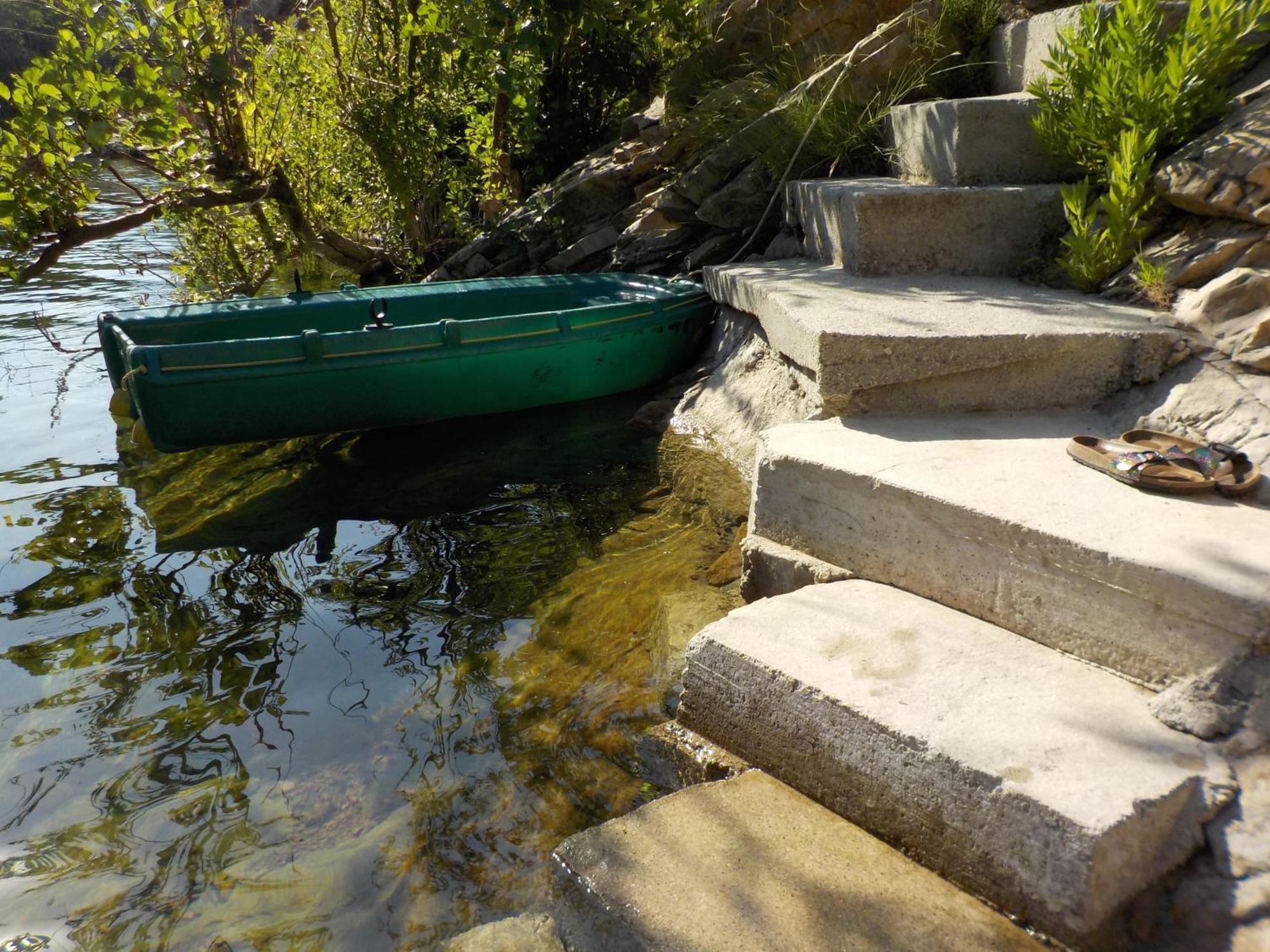 Villa Les Pieds Dans L'Eau Le Pont du Travo Buitenkant foto